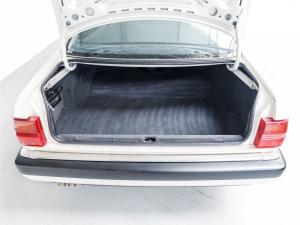 Audi V8 1990 года  (EU)